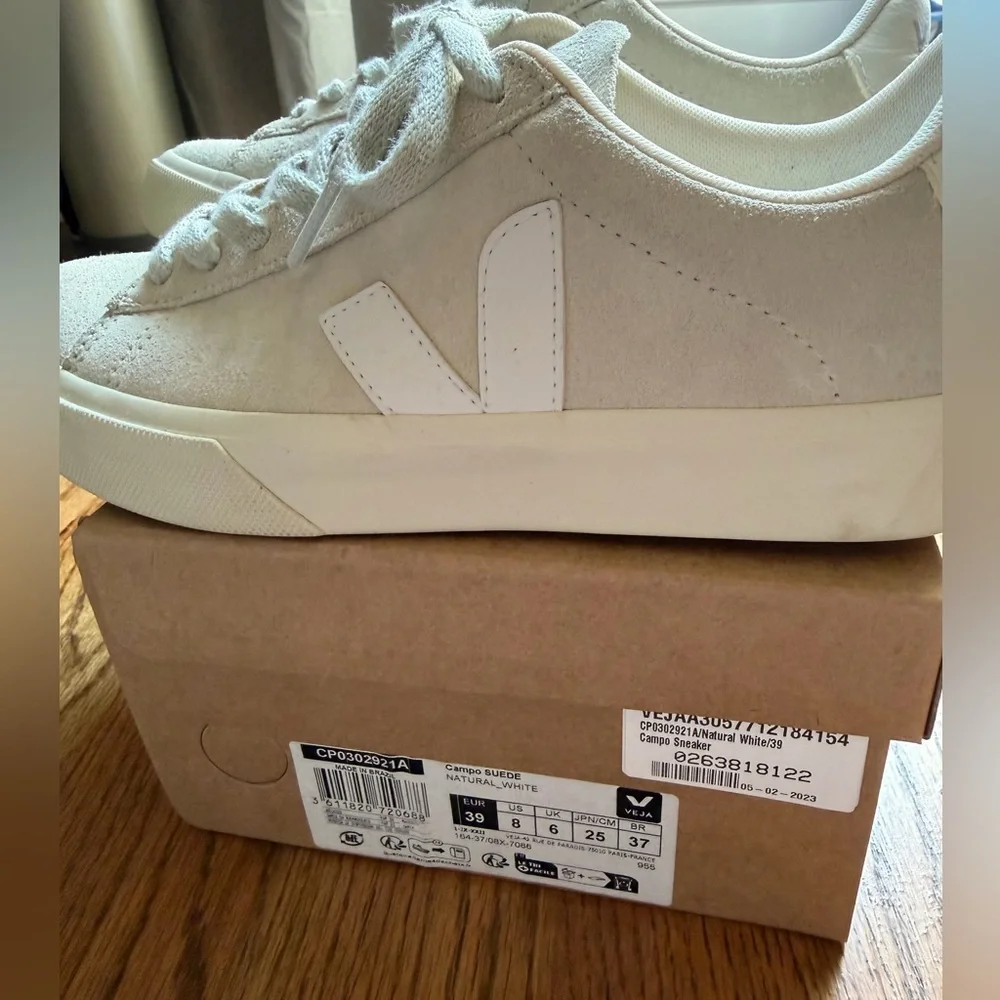 Veja Campo Sneaker Natural White - Women’s - Picture 8 of 13